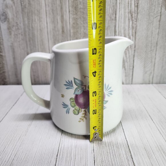 Vintage MCM Arabia Finland Pitcher Ceramic White Grapes Design  5'' Tall - Picture 7 of 8